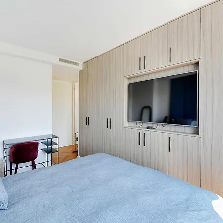 Exceptional - 1 Bdr 2p - Eiffel Tower View Apartment