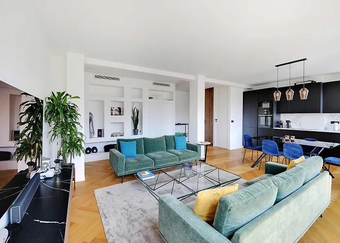 Exceptional - 1 Bdr 2p - Eiffel Tower View